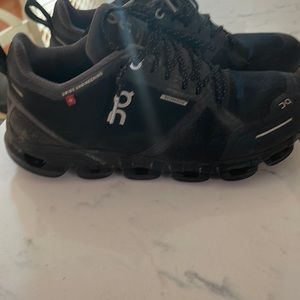 On cloud women waterproof 7.